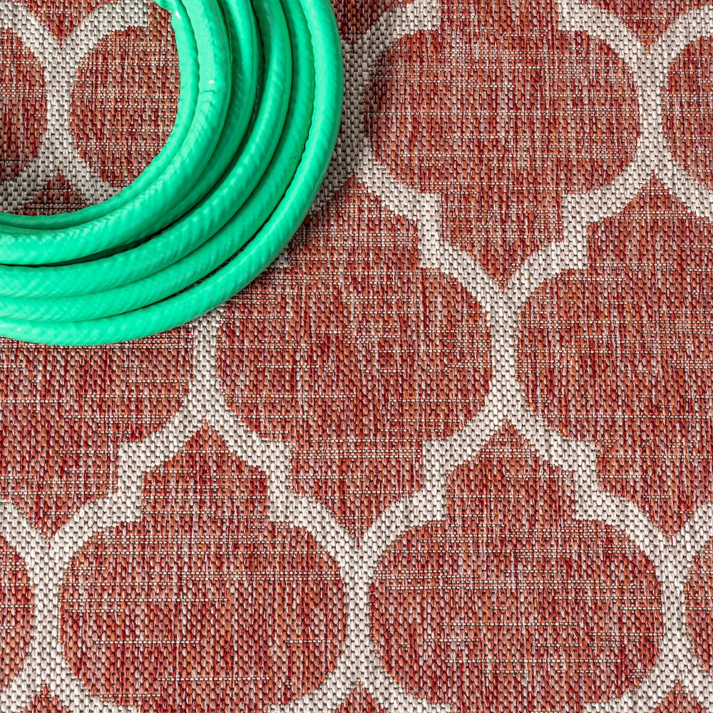 Trebol Moroccan Trellis Textured Weave Indoor/Outdoor Area Rug. Picture 7