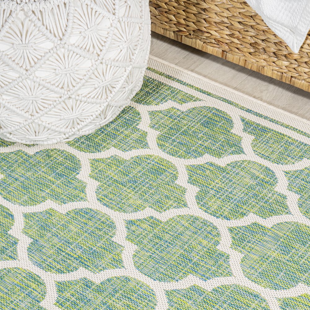 Trebol Moroccan Trellis Textured Weave Indoor/Outdoor Area Rug. Picture 11
