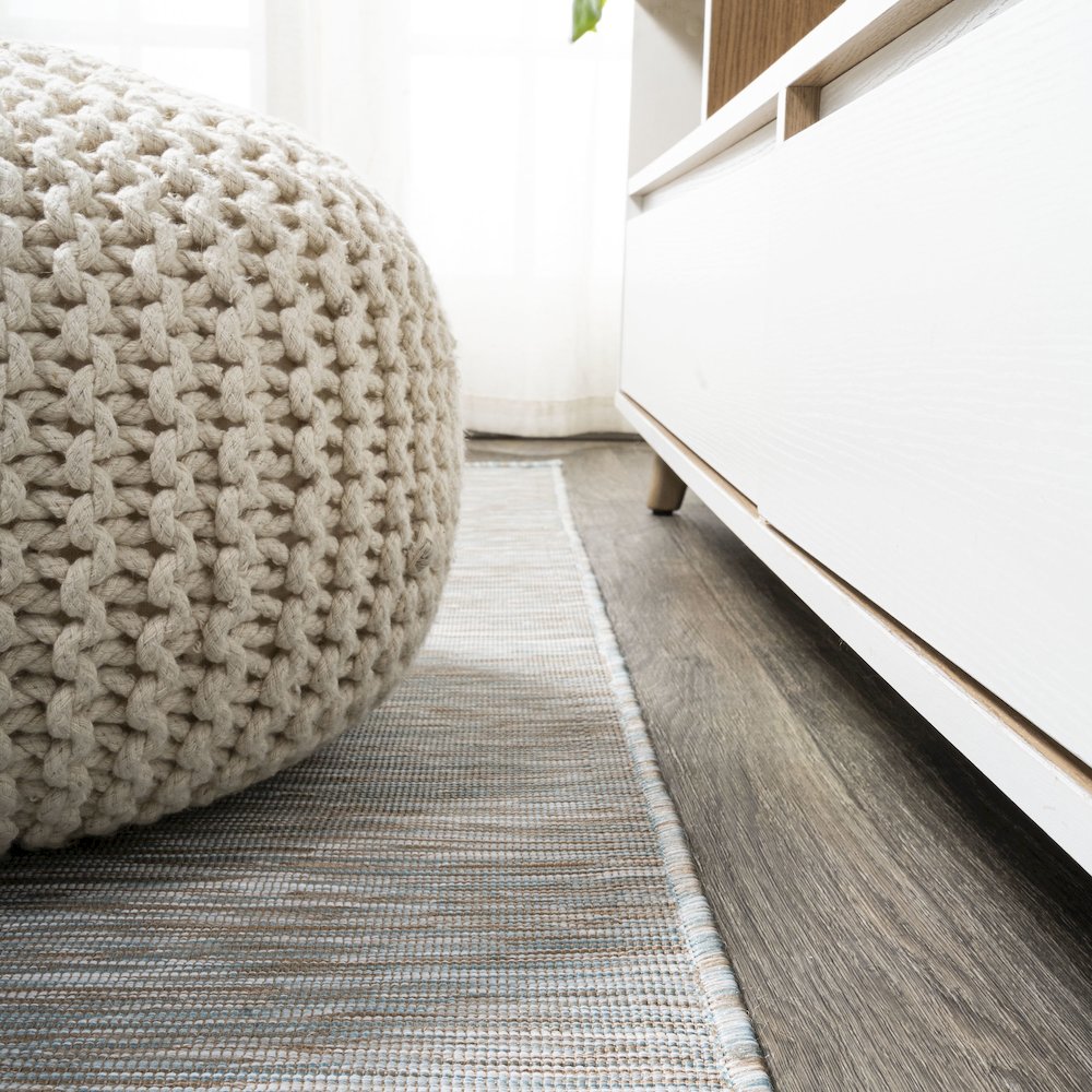 Ethan Modern Flatweave Solid Area Rug. Picture 15
