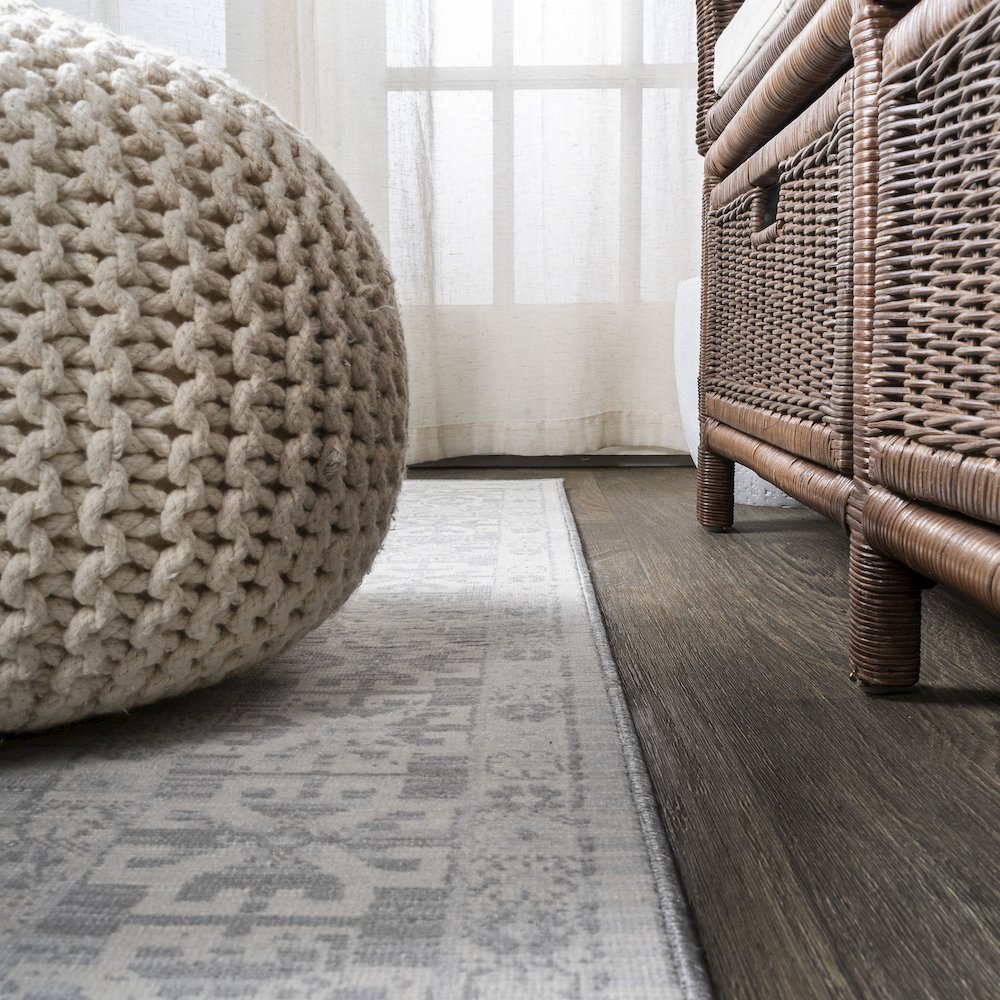 Kasbah Modern Persian Vintage Medallion Area Rug. Picture 7