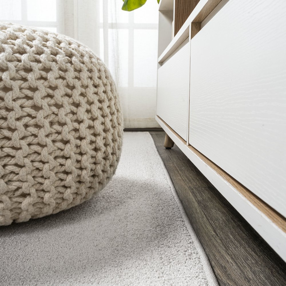 Haze Solid Low Pile Area Rug Ivory. Picture 7