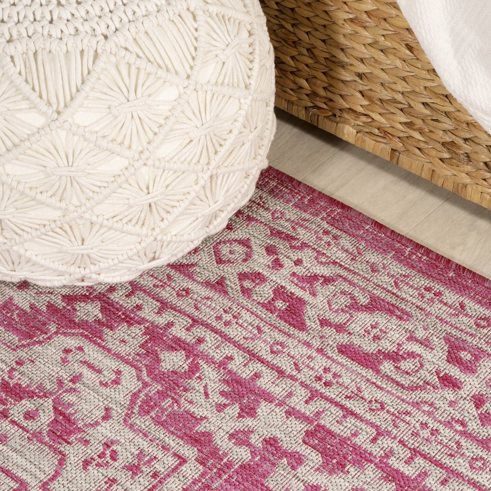 Sinjuri Medallion Textured Weave Indoor/Outdoor Area Rug. Picture 11
