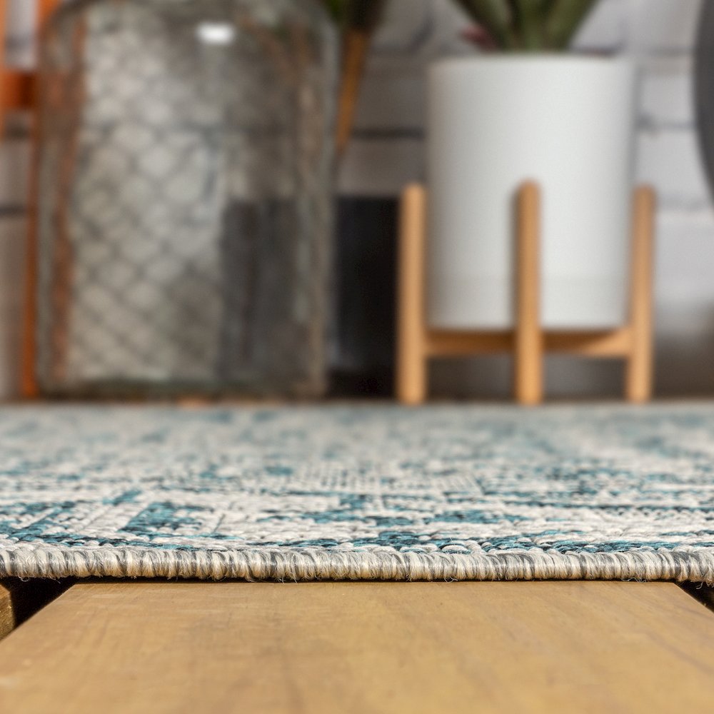 Estrella Bohemian Medallion Textured Weave Indoor/Outdoor Area Rug. Picture 12