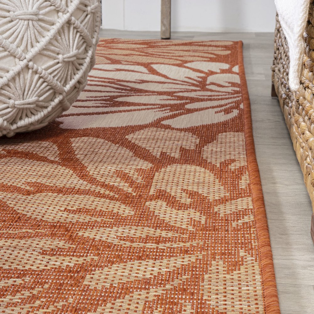 Zinnia Modern Floral Textured Weave Indoor/Outdoor Area Rug. Picture 12