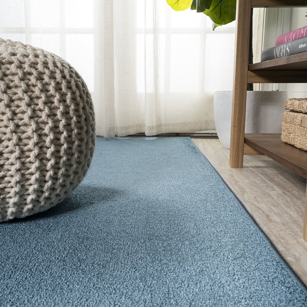 Haze Solid Low Pile Area Rug Turquoise. Picture 10