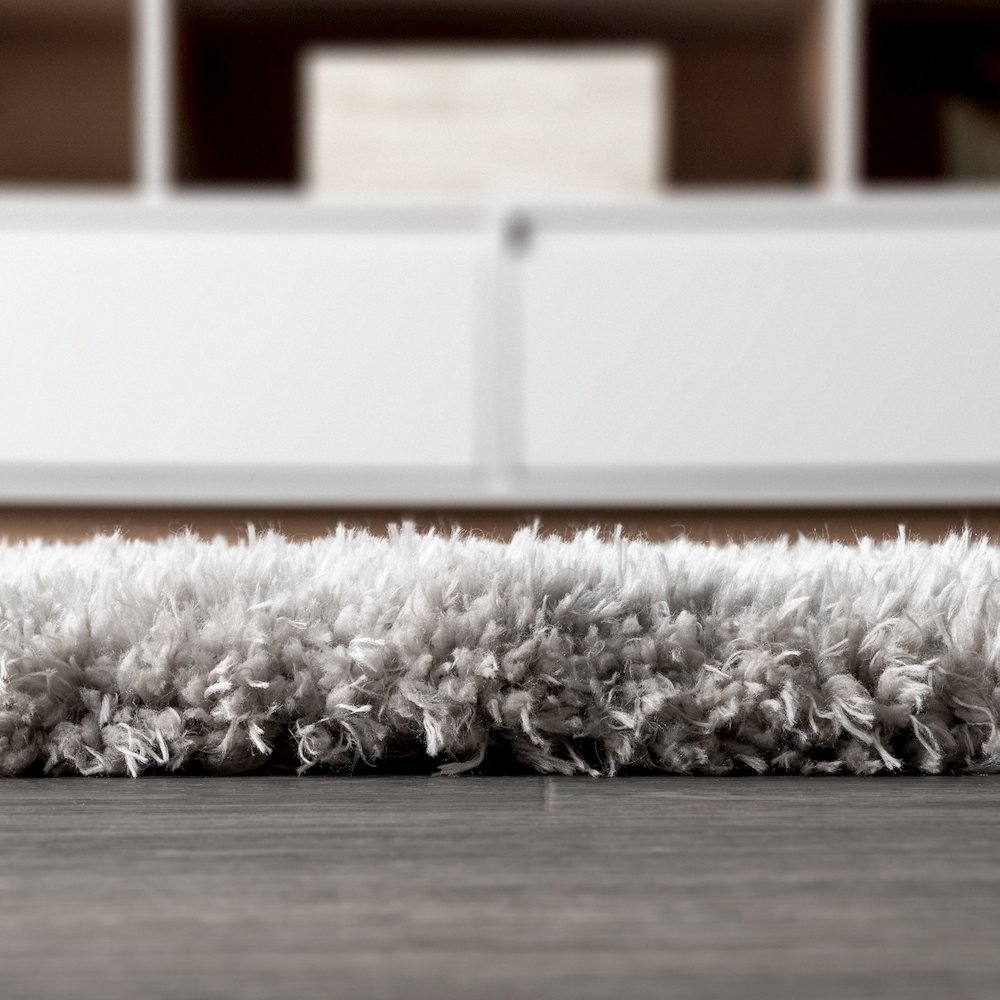 Aydin Solid Plush Shag Area Rug. Picture 7