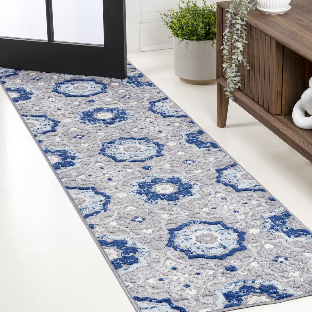 Mediterranean Medallion Indoor/Outdoor Area Rug. Picture 2