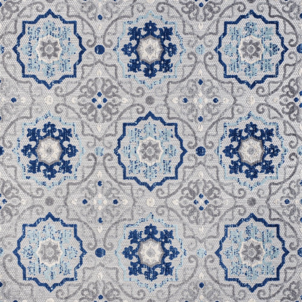 Mediterranean Medallion Indoor/Outdoor Area Rug. Picture 1