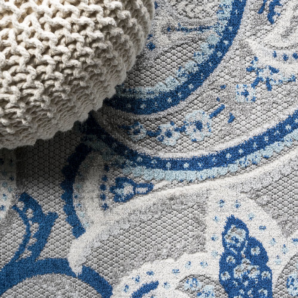 Gordes Paisley High-Low Indoor/Outdoor Area Rug. Picture 4