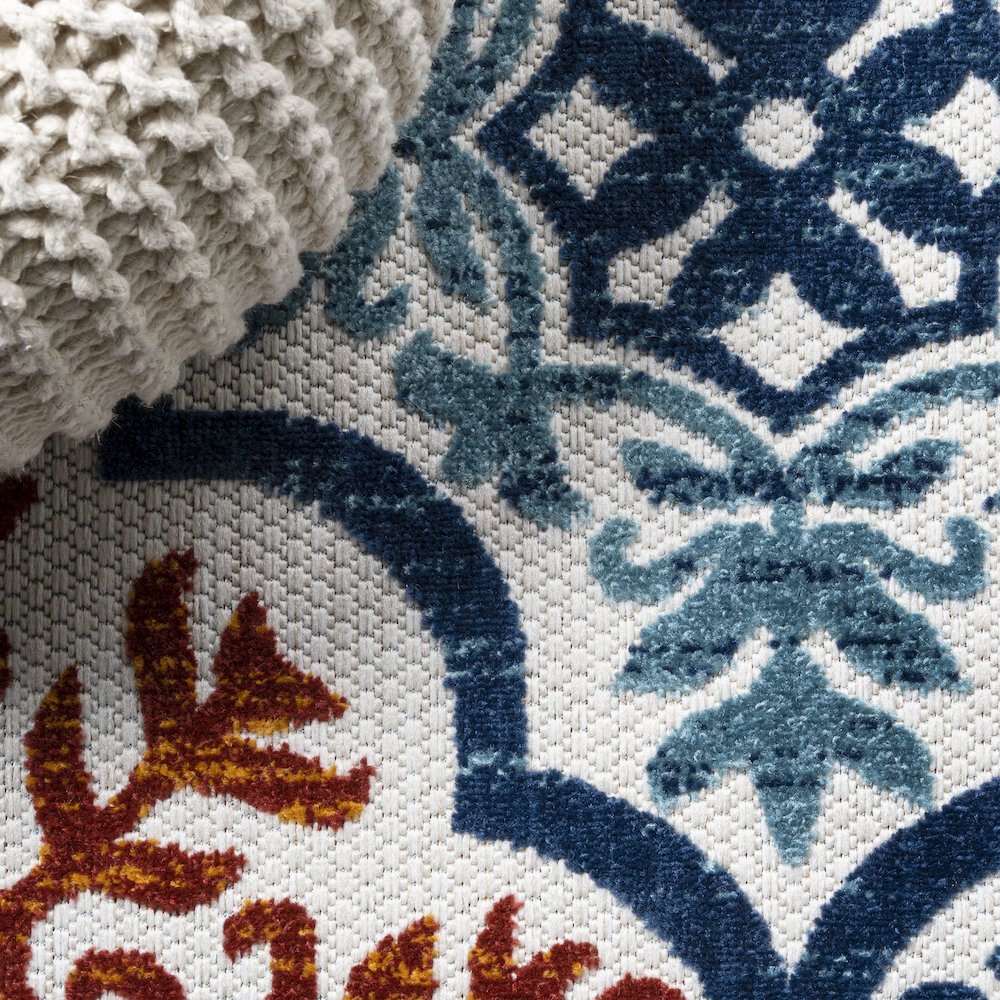 Cassis Ornate Ogee Trellis High-Low Indoor/Outdoor Area Rug. Picture 4
