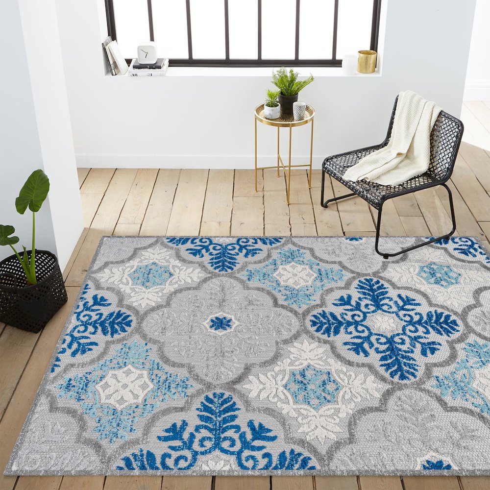 Cassis Ornate Ogee Trellis High-Low Indoor/Outdoor Area Rug. Picture 15
