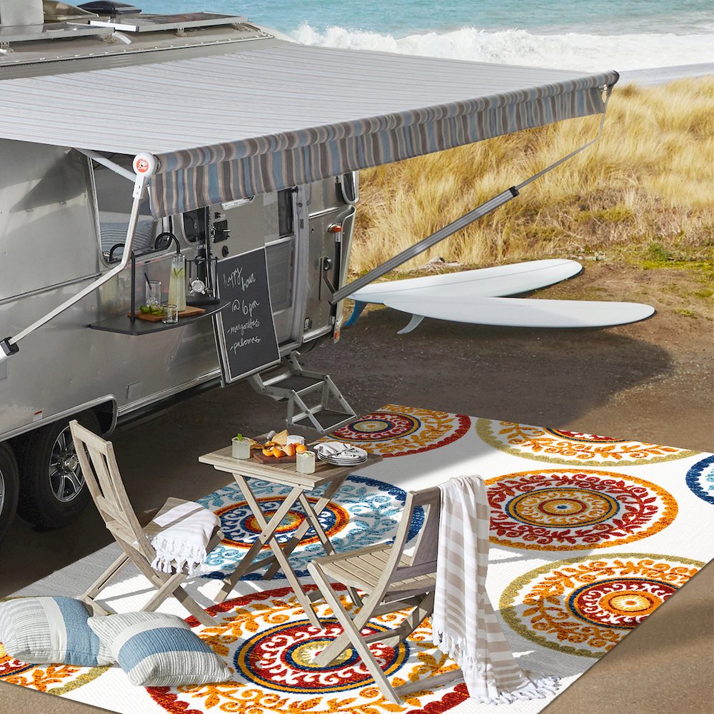 Circus Medallion High-Low Indoor/Outdoor Area Rug. Picture 9