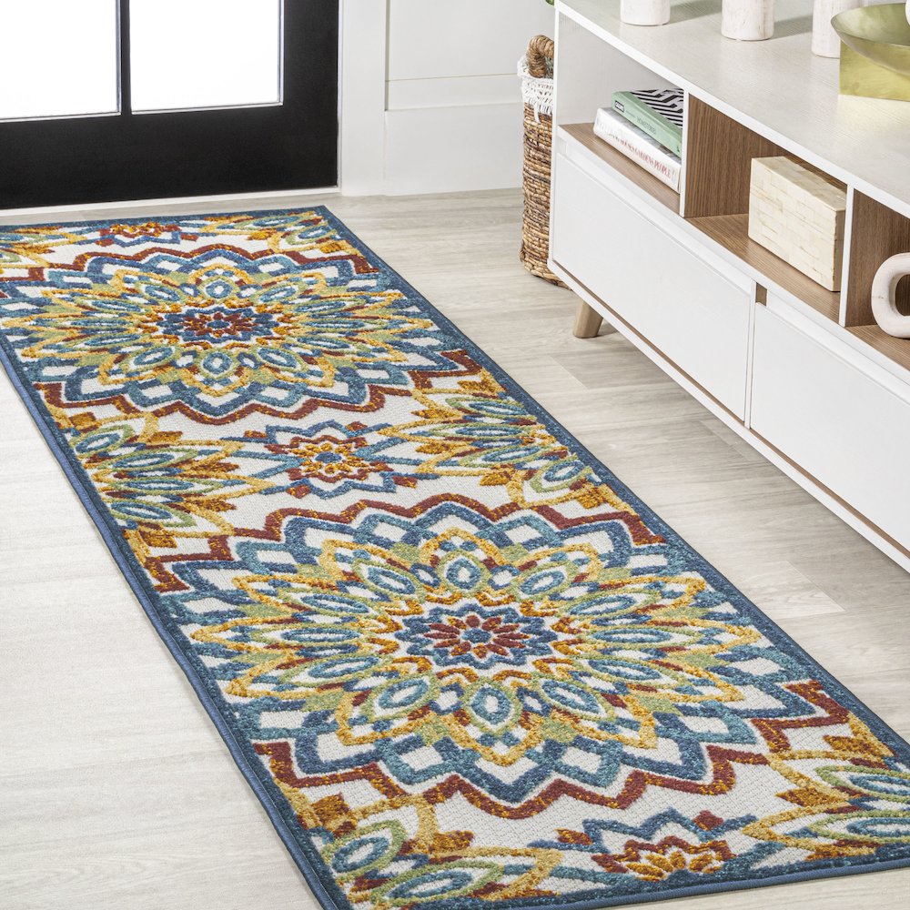 Flora Abstract Bold Mandala High-Low Indoor/Outdoor Area Rug. Picture 2