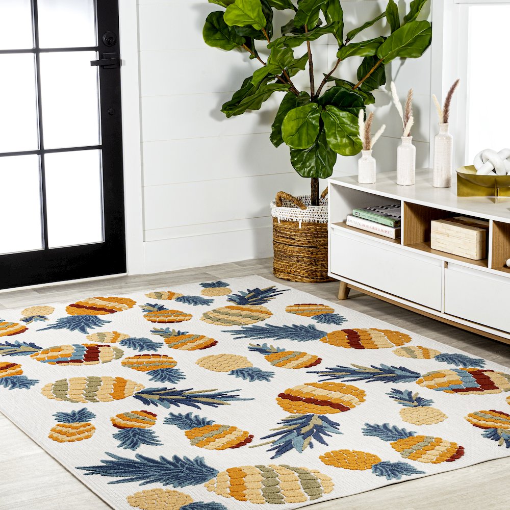 Ananas Bold Pineapple High-Low Indoor/Outdoor Area Rug. Picture 5