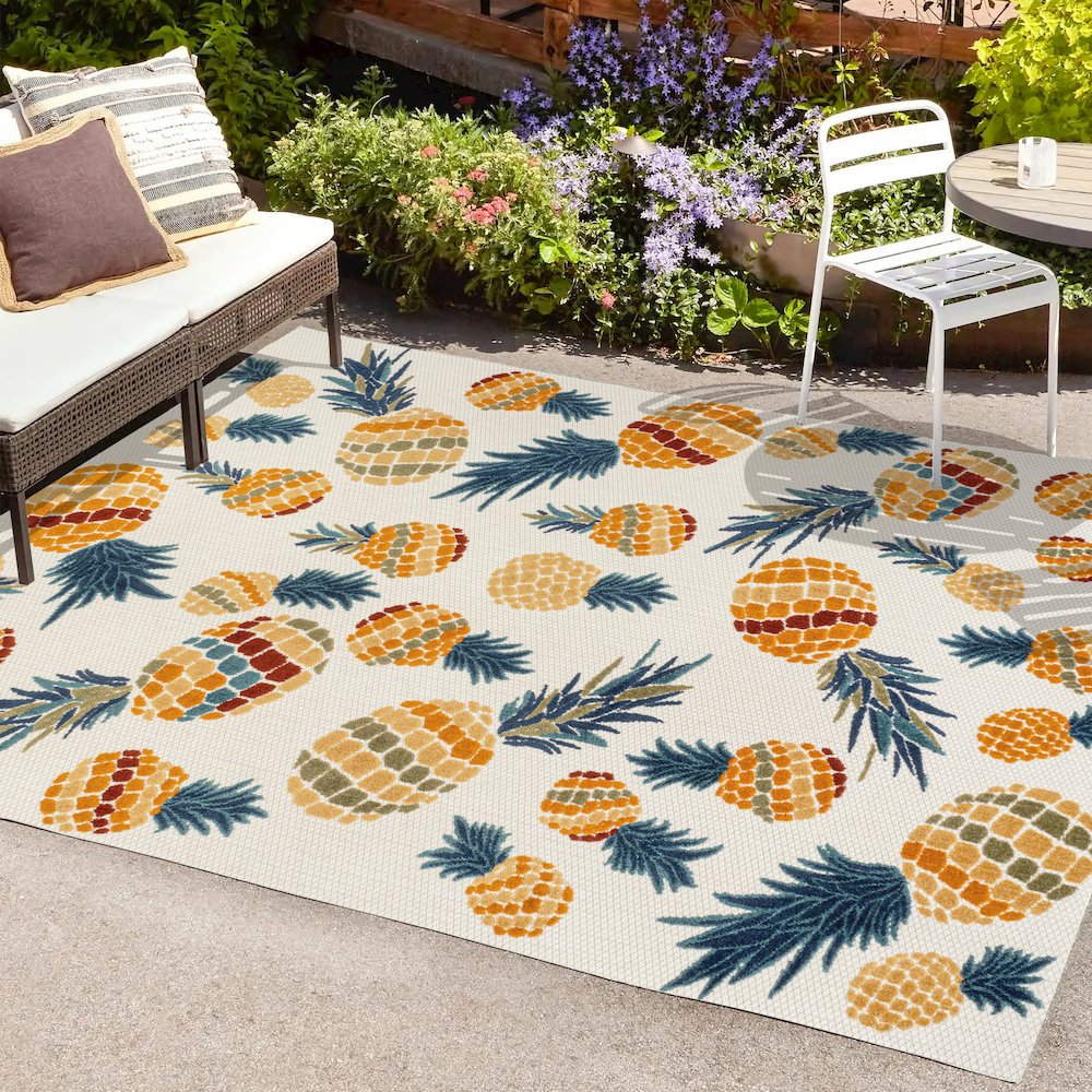 Ananas Bold Pineapple High-Low Indoor/Outdoor Area Rug. Picture 6