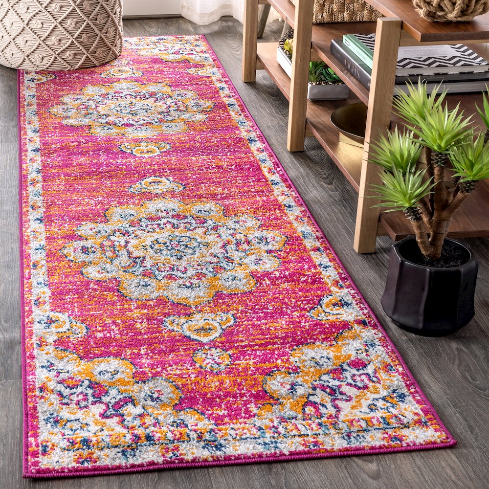 Leann Bohemian Flair Boho Vintage Medallion Area Rug. Picture 2