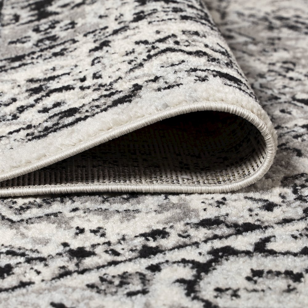 Inigo Cottage Medallion Area Rug. Picture 6
