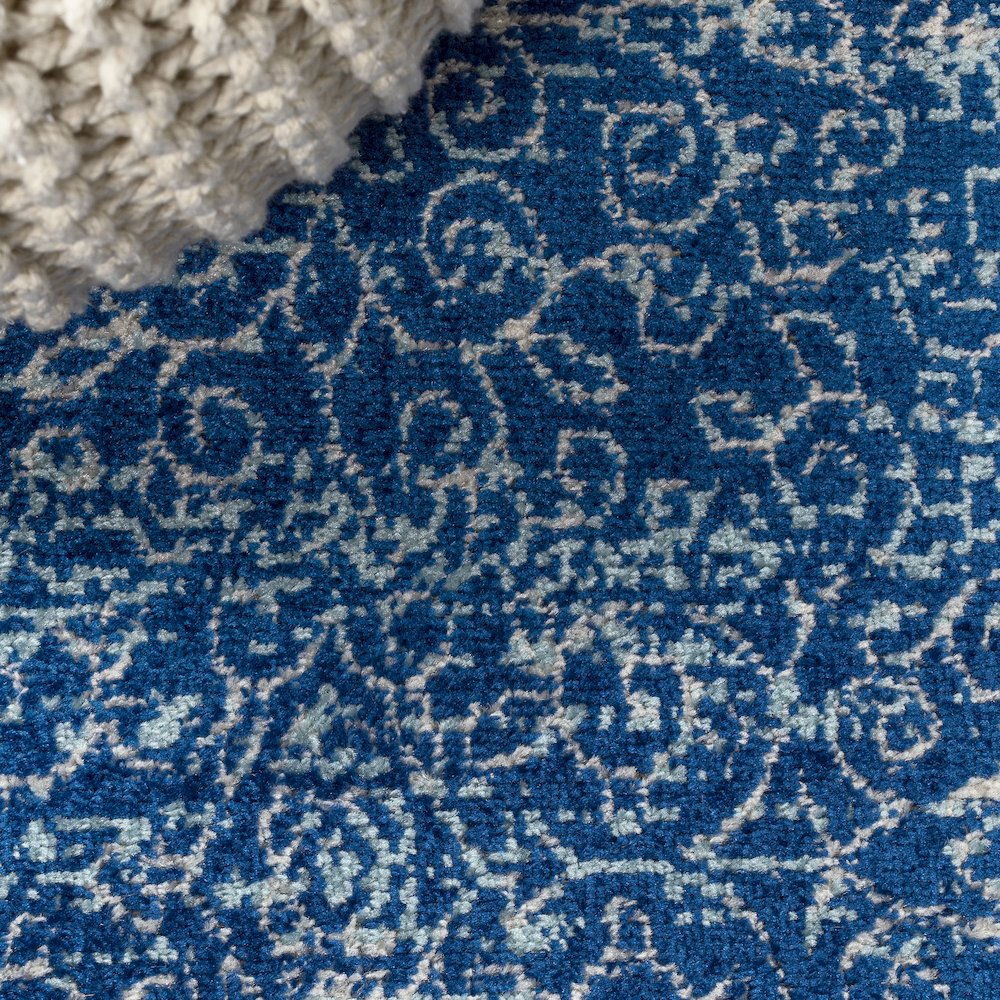 Azul Filigree Area Rug. Picture 4