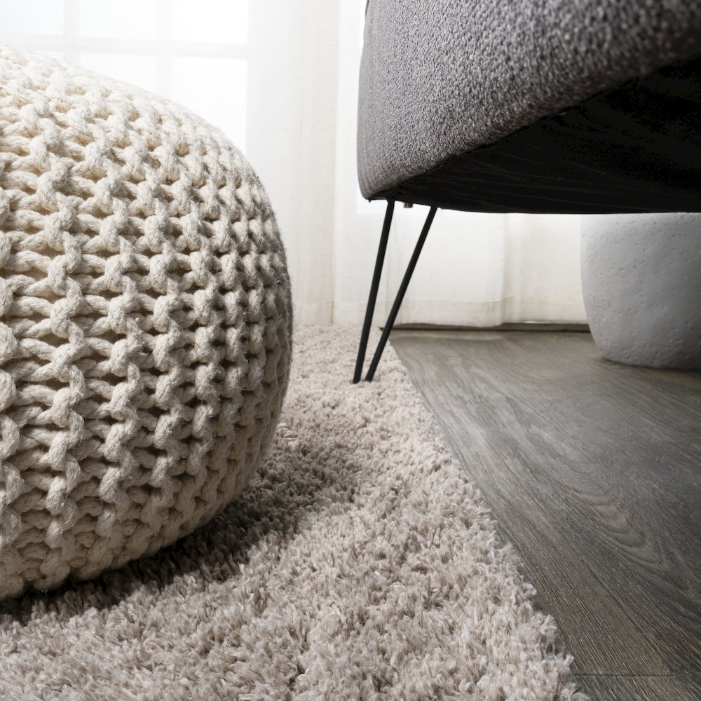 Groovy Solid Shag Area Rug. Picture 11