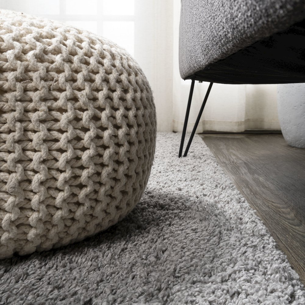 Groovy Solid Shag Area Rug. Picture 12