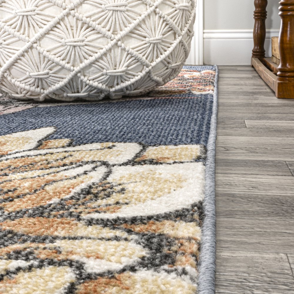 Giglio Modern Botanical Flower Area Rug. Picture 5