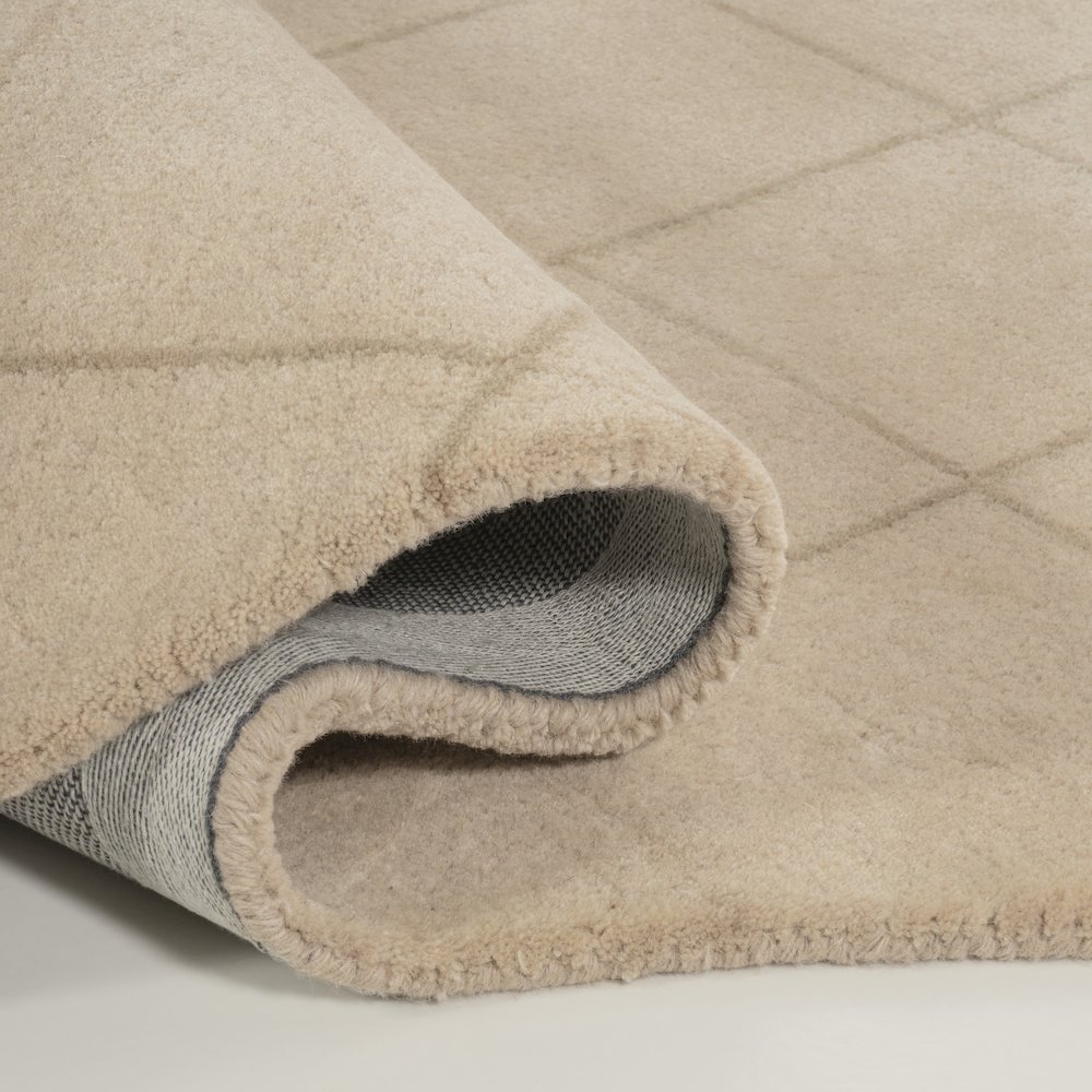 Bean Modern Plaid Grid Handwoven Wool Area Rug. Picture 7