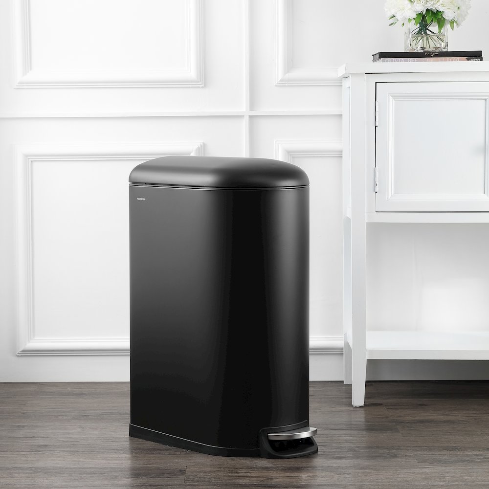 Roland Mini Step-Open Trash Can. Picture 1