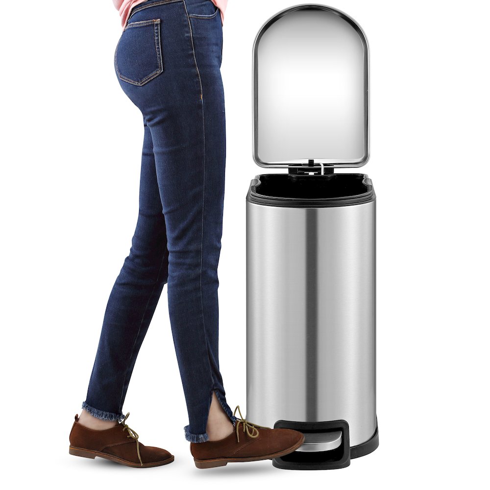Roland Step-Open Trash Can. Picture 4