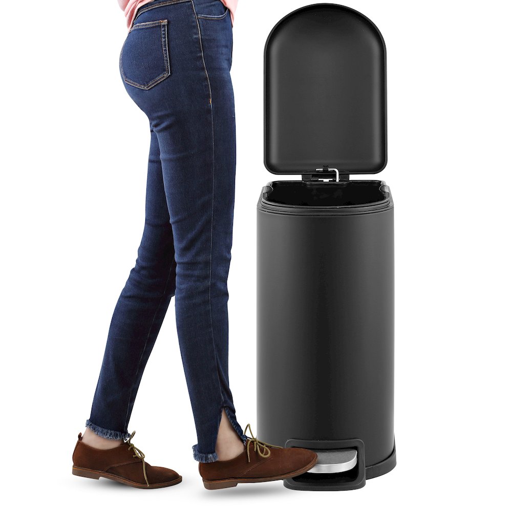 Roland Step-Open Trash Can. Picture 4