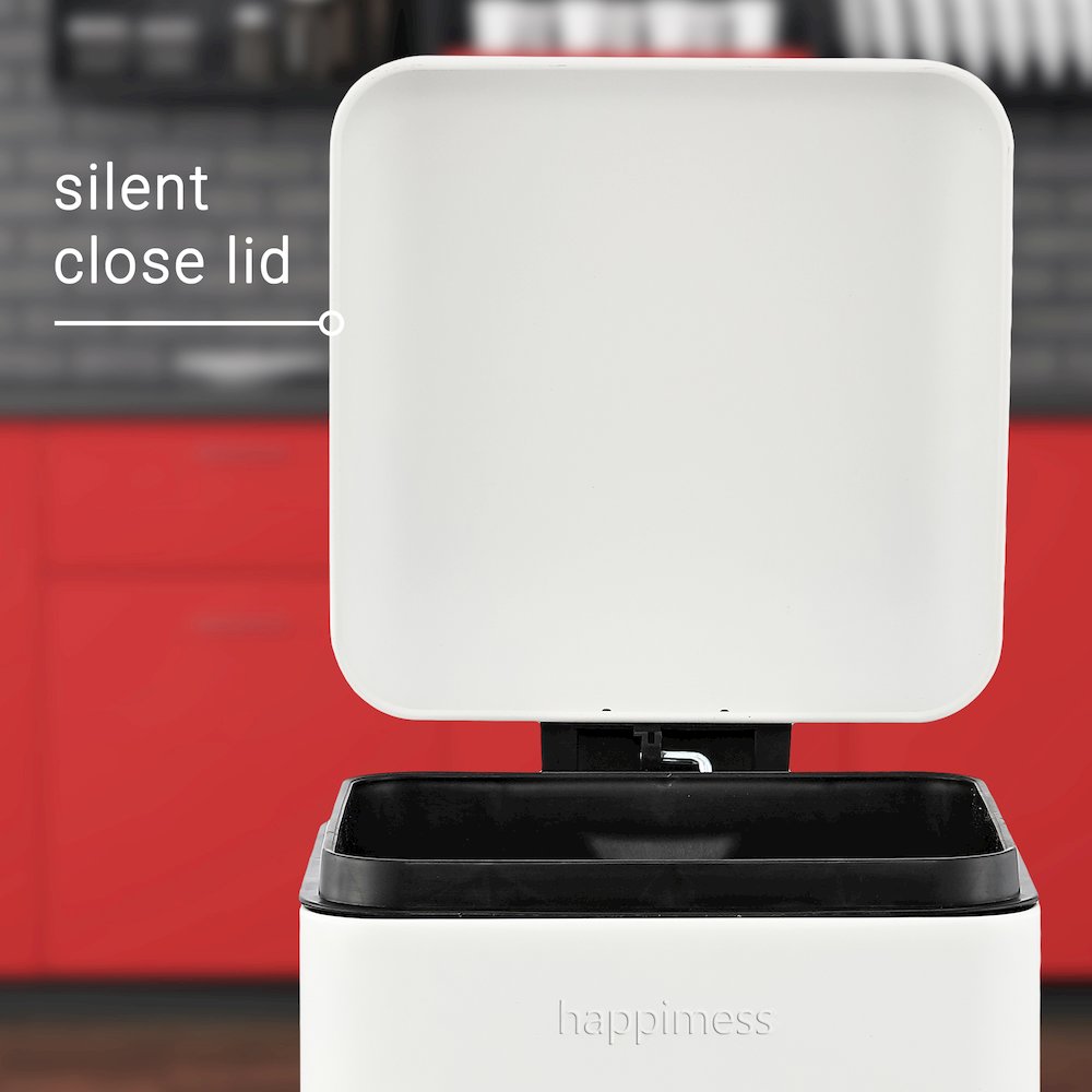 Betty Retro Mini Step-Open Trash Can. Picture 6