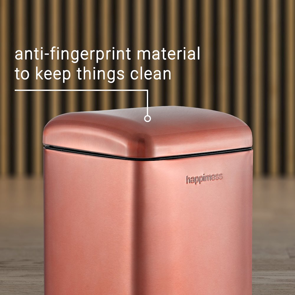 Betty Retro Mini Step-Open Trash Can. Picture 7