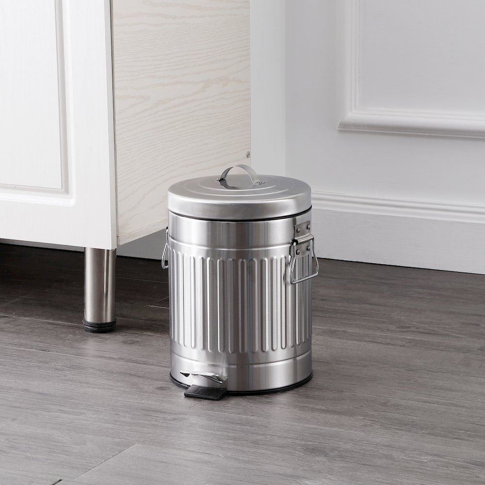 8-Gallon Step Trash Can with Soft-Close Lid and Mini Trash Can, Platinum Silver. Picture 3