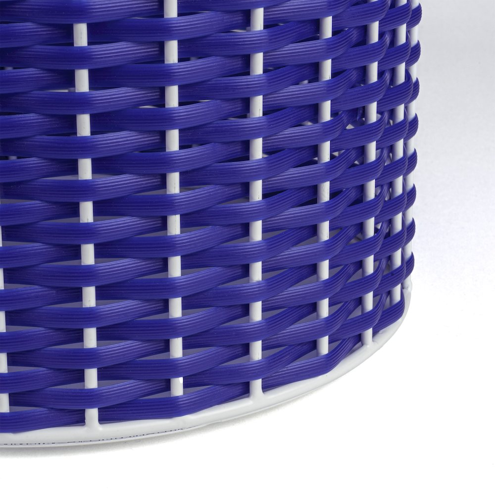 Harper Modern 4.13-Gallon 2-Tone Faux Wicker Cylinder Waste Basket. Picture 3