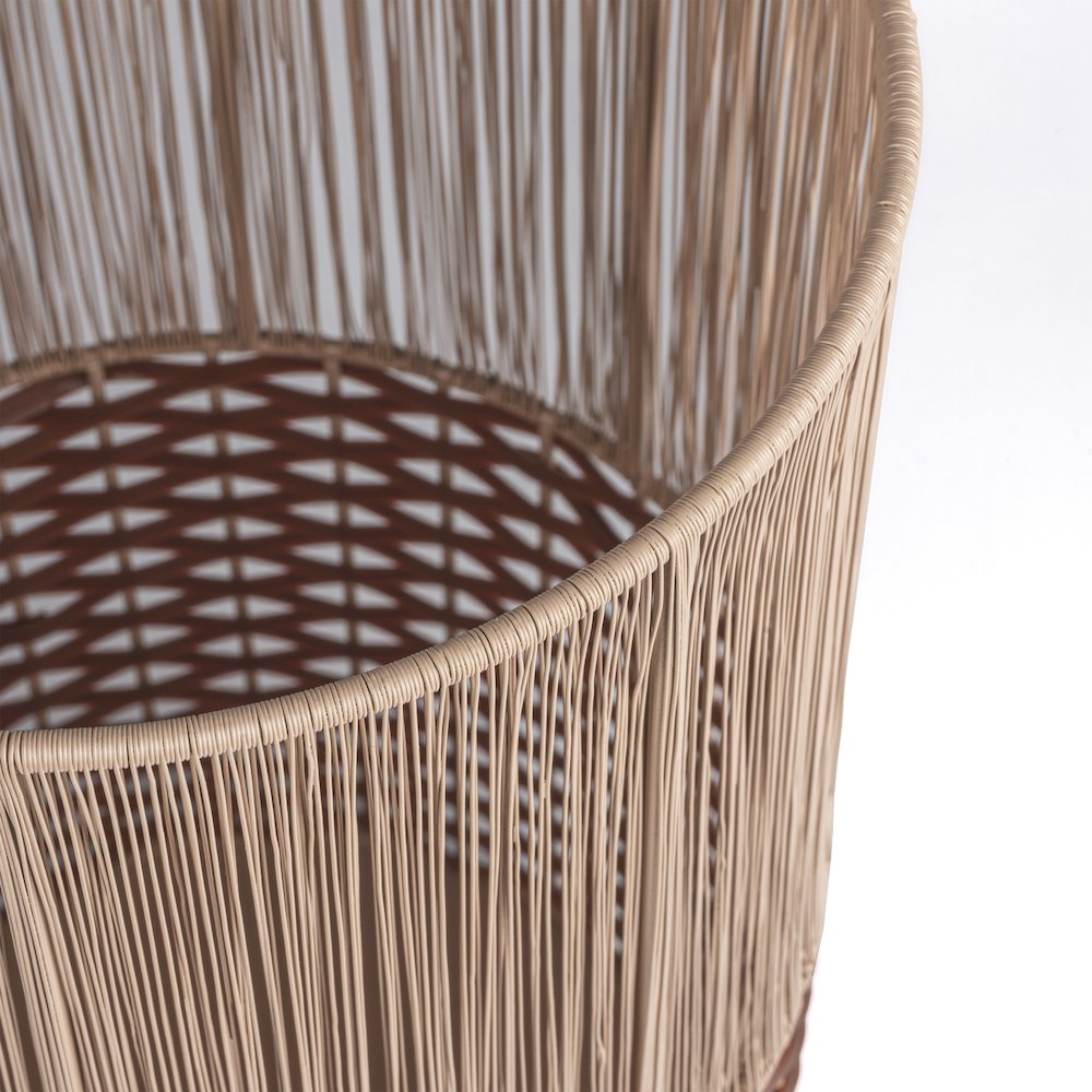 Harper Modern 4.13-Gallon 2-Tone Faux Wicker Cylinder Waste Basket. Picture 2