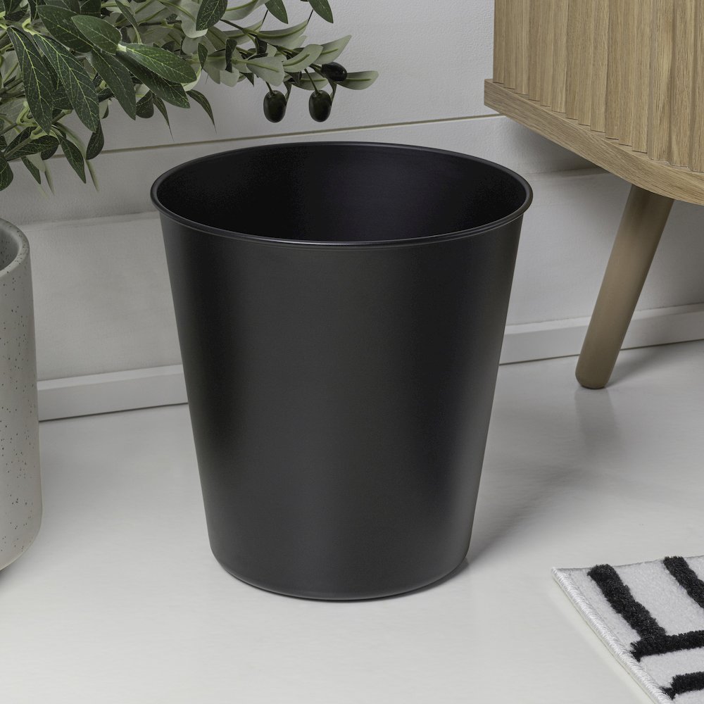 Nolan Modern Classic Smooth Steel 2-Gallon Wastebasket, Matte Black. Picture 2