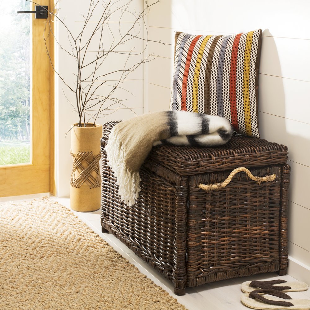 Jacob Wicker Storage Trunk. Picture 1