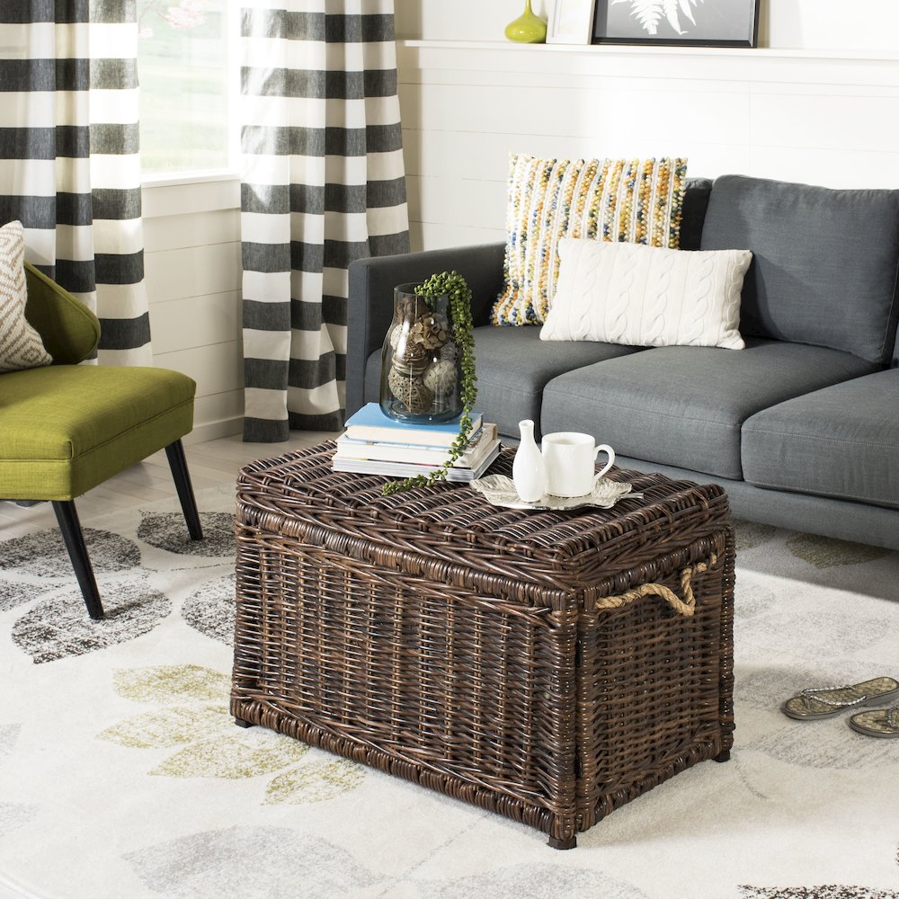 Jacob Wicker Storage Trunk. Picture 2