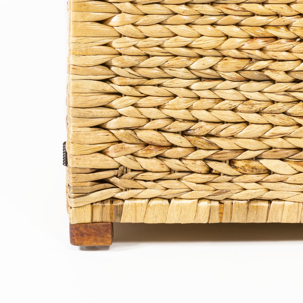 Anada Wicker Weave Storage Trunk. Picture 14