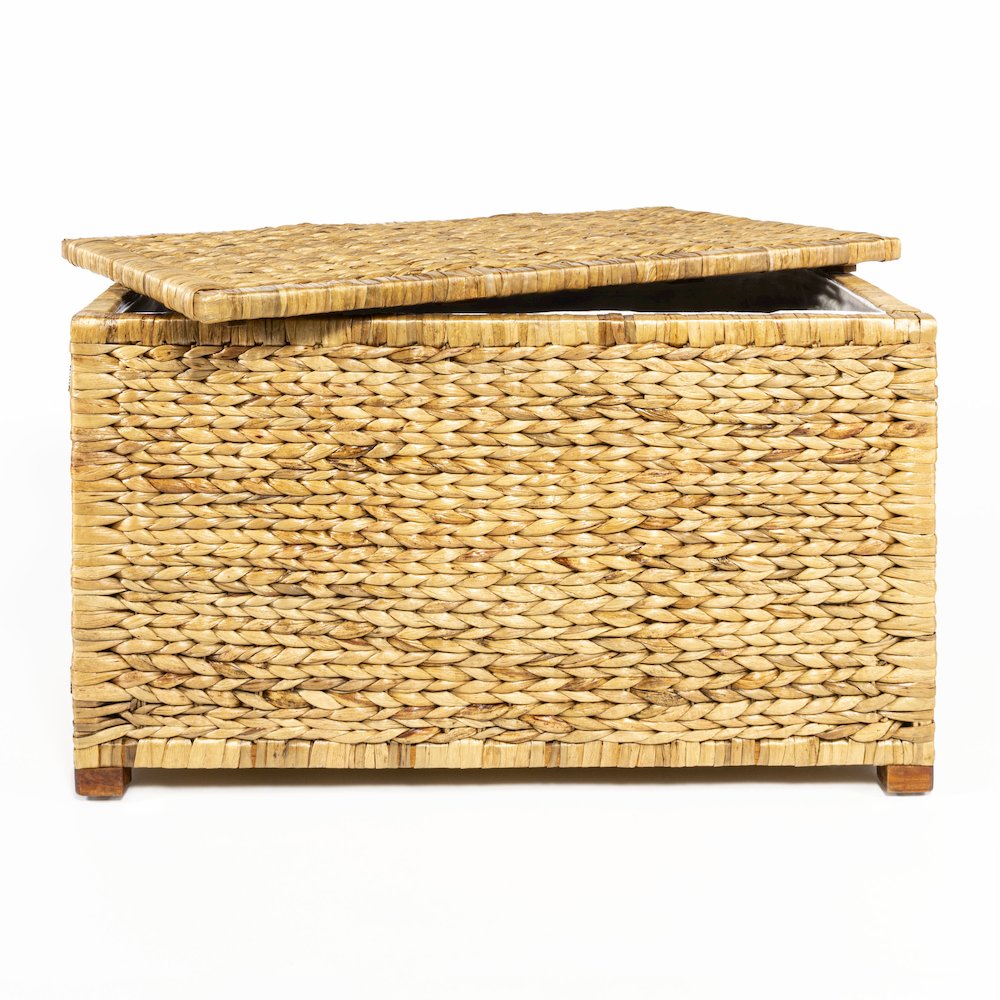 Anada Wicker Weave Storage Trunk. Picture 15