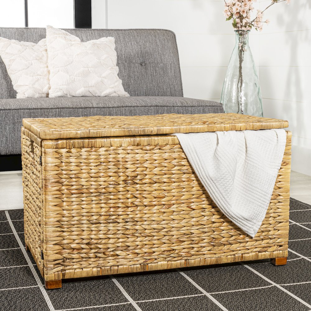 Anada Wicker Weave Storage Trunk. Picture 1
