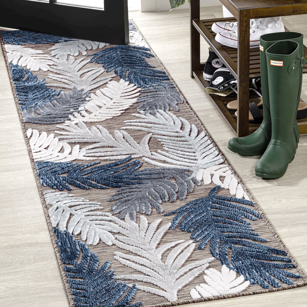 Montego High-Low Tropical Palm Area Rug. Picture 2