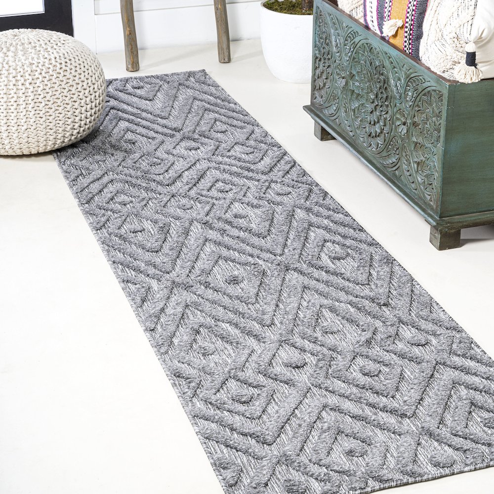 Balansat Moroccan Diamond Indoor/Outdoor Area Rug. Picture 2