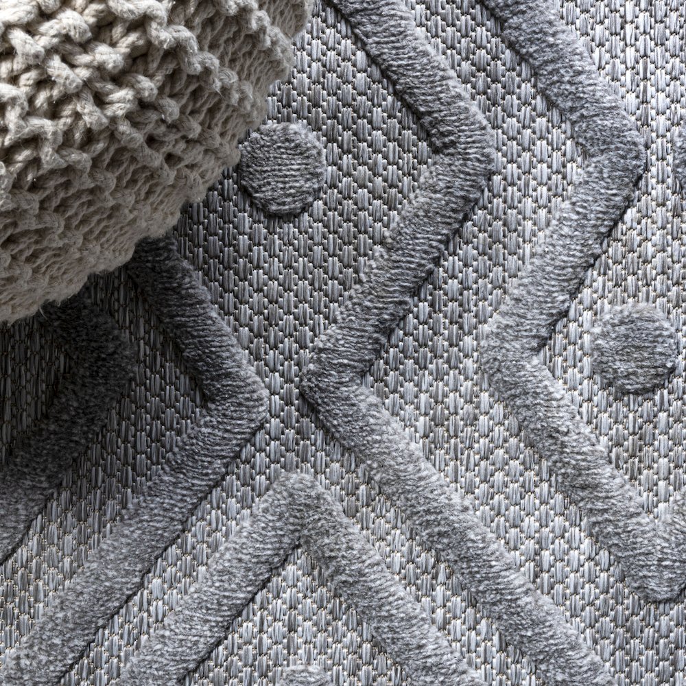 Balansat Moroccan Diamond Indoor/Outdoor Area Rug. Picture 4