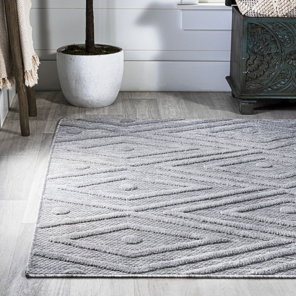 Balansat Moroccan Diamond Indoor/Outdoor Area Rug. Picture 3