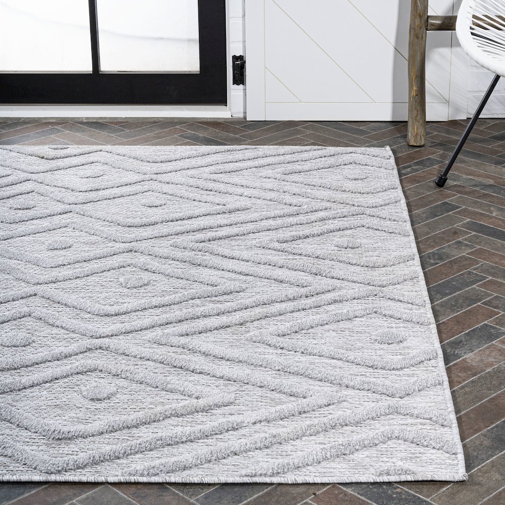 Balansat Moroccan Diamond Indoor/Outdoor Area Rug. Picture 7