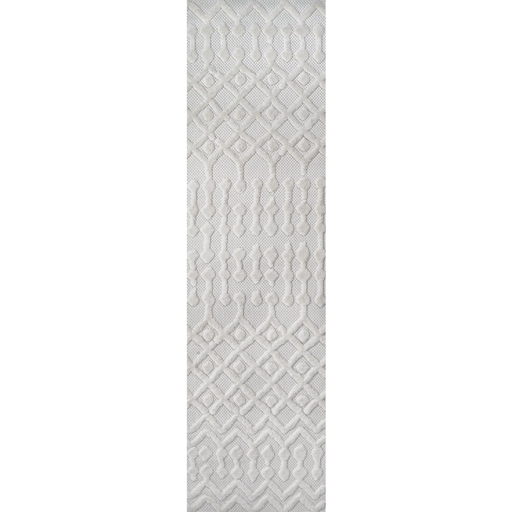Peralta Moroccan Diamond Indoor/Outdoor Area Rug. Picture 1