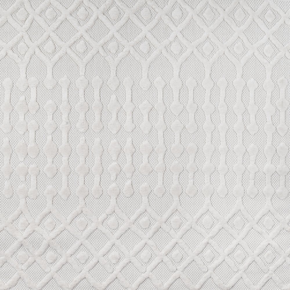 Peralta Moroccan Diamond Indoor/Outdoor Area Rug. Picture 1