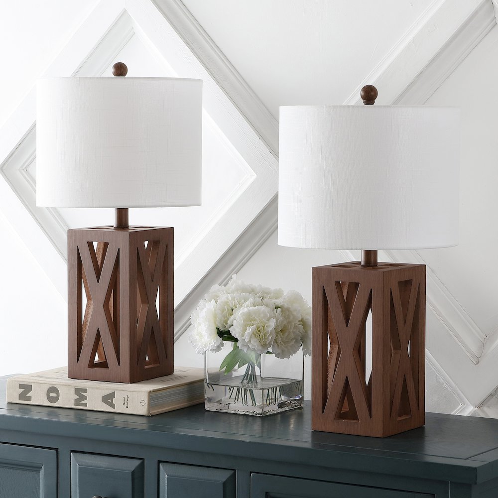 Stewart Farmhouse Wood Led Table Lamp. Picture 1