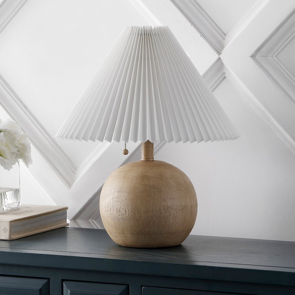 Aksel Coastal Scandinavian Resin/Iron Sphere Led Table Lamp. Picture 1