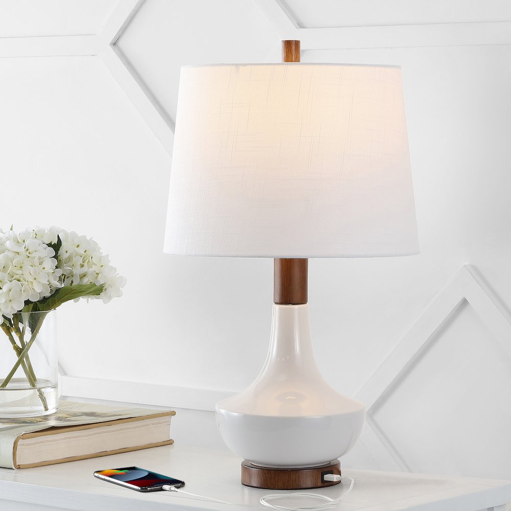 Finn Vintage Minimalist Iron/Ceramic Led Mini Table Lamp With Usb Charging Port. Picture 5